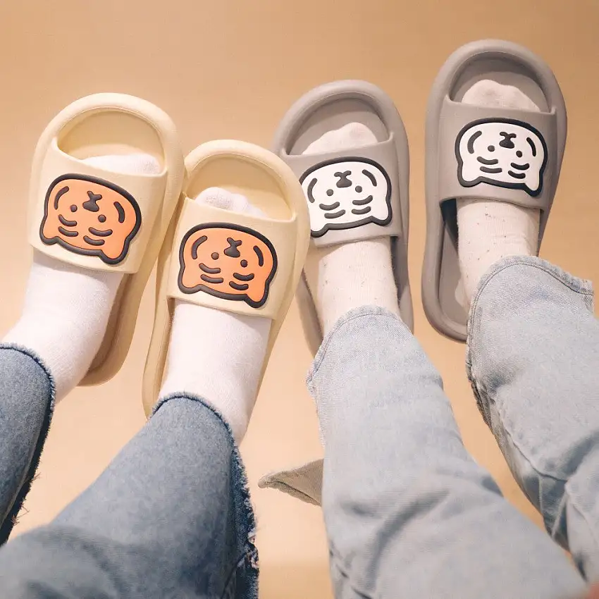 MUZIK TIGER Tube Slippers - Gray & White / 230mm