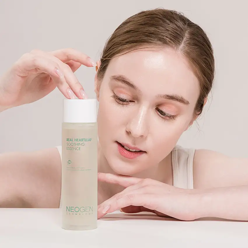 NEOGEN Real Heartleaf Soothing Essence 150ml